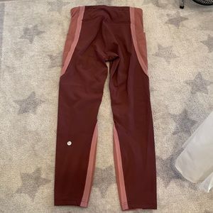 Lululemon like new leggings with side pocket 25”  size 6 mauve maroon tri color